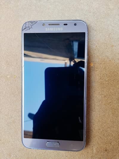 Samsung Mobile J4
