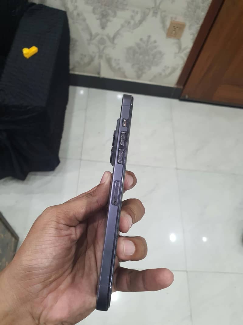 Apple iPhone 14 Pro Max 5