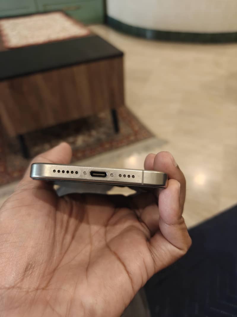 Apple iPhone 15 Pro Max 256 gb 5