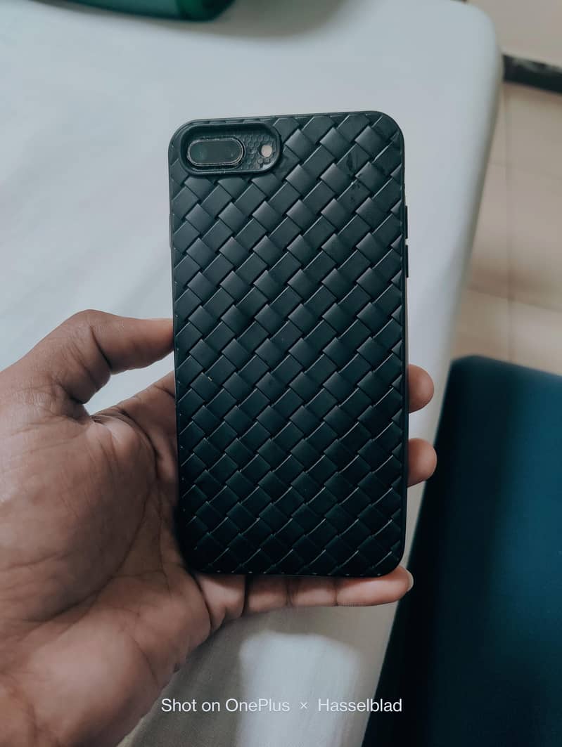 Apple iPhone 7 Plus 3