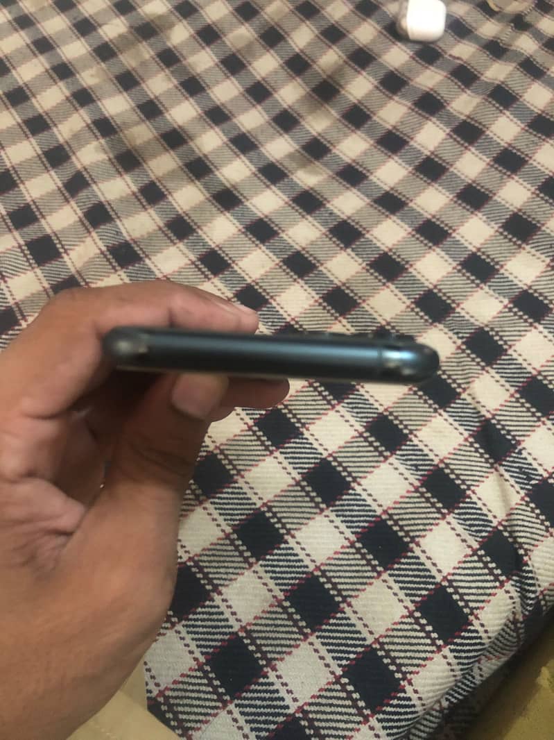 iPhone 11 Pro 11