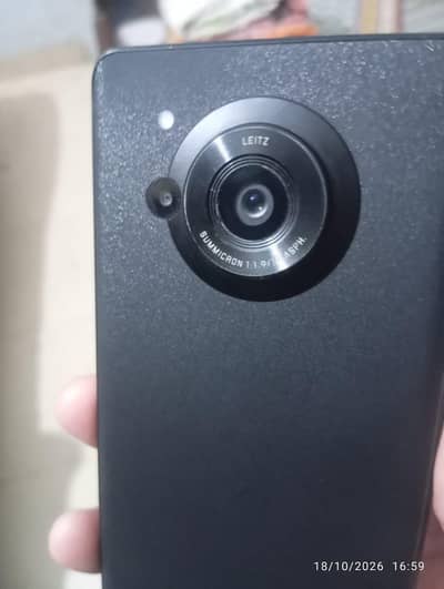 Other Model Aquos sharp R7 12)255 GB dual SIM exchange