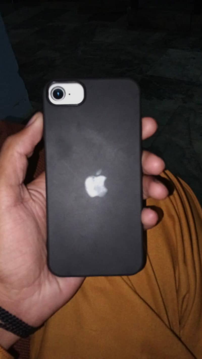 Apple iPhone 7 1