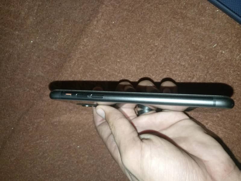 Apple iPhone 11 2