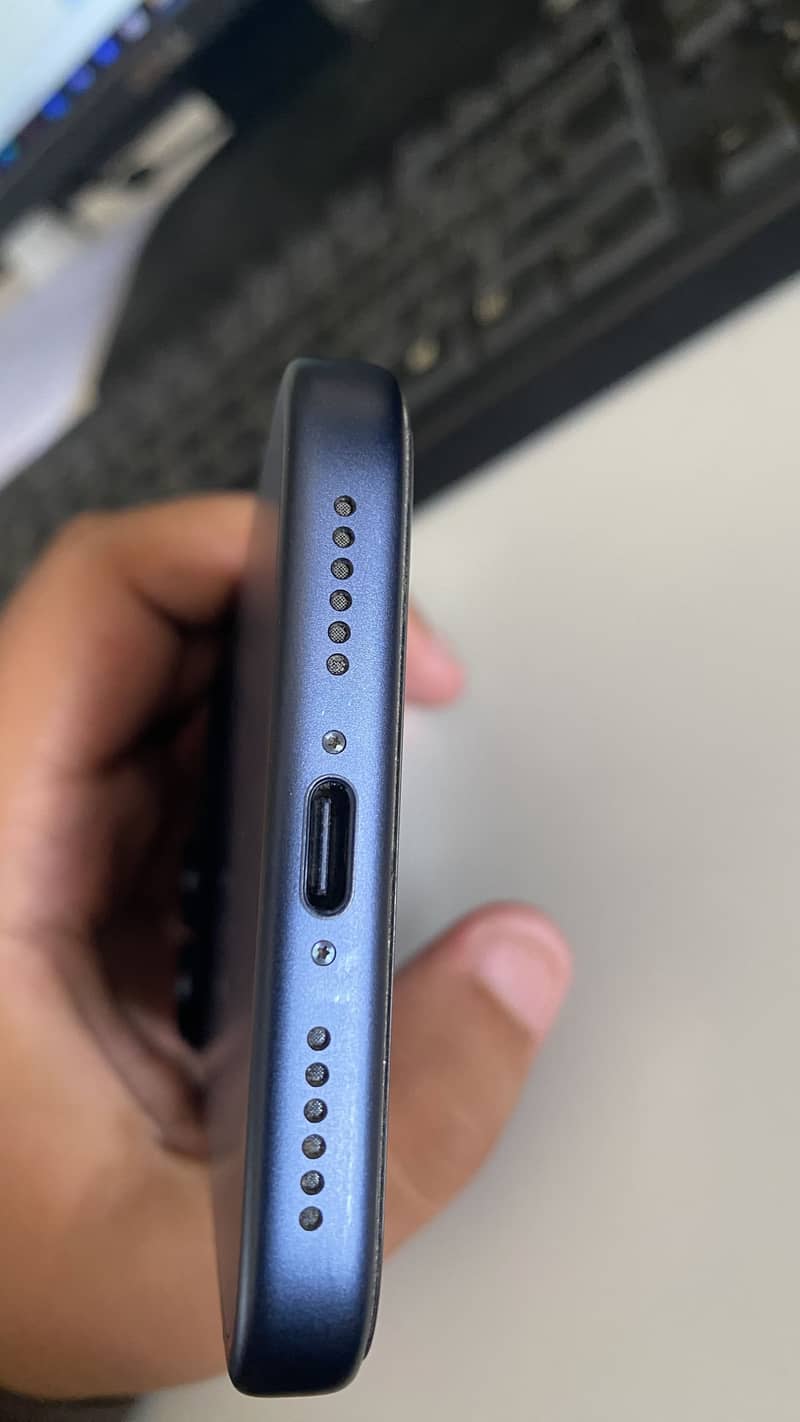 Apple iPhone 17 Pro Max 2