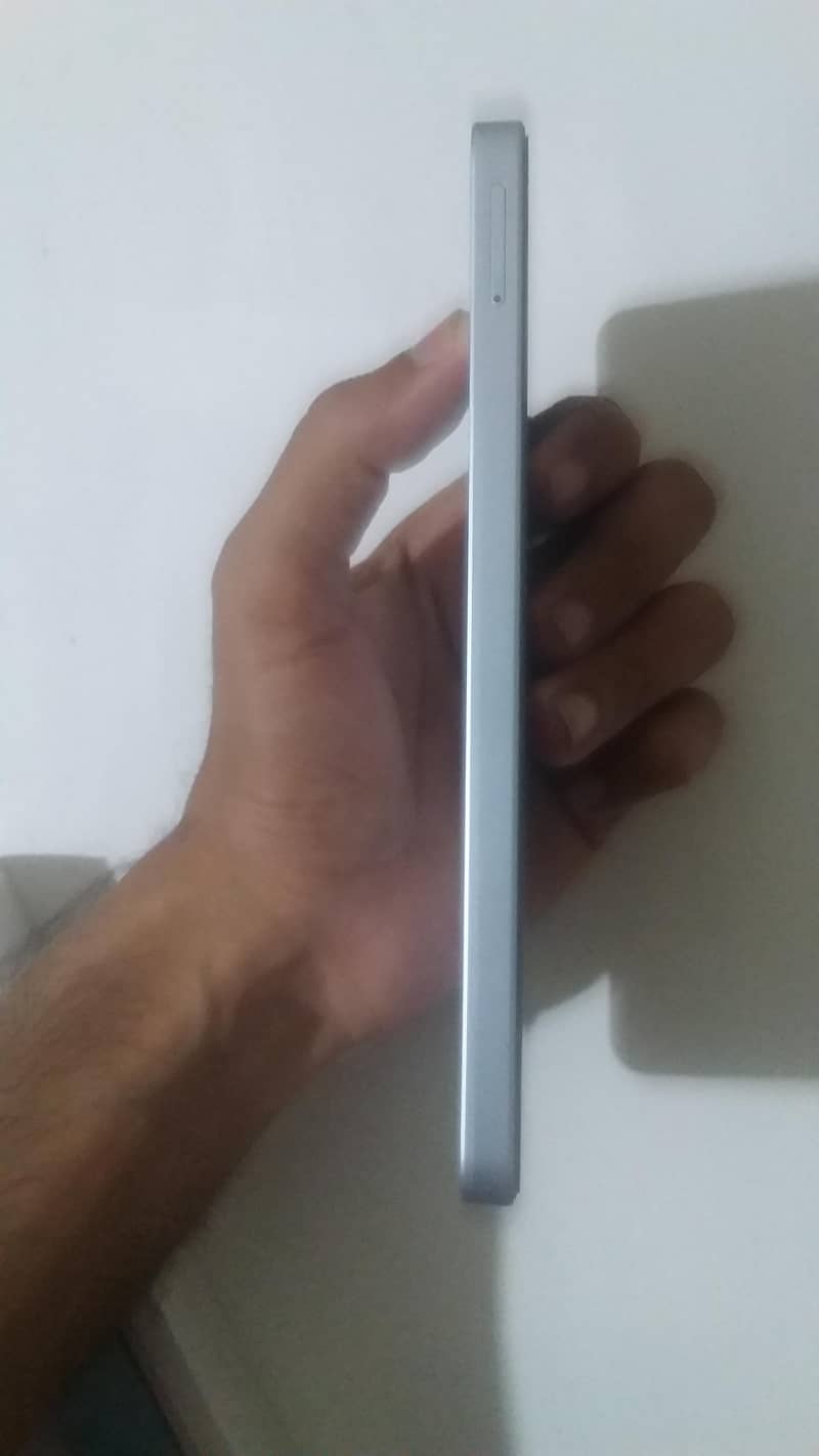 Samsung Mobile A06 8