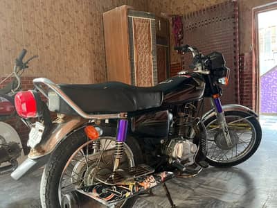 Honda CG 125 Euro 2 – Black, Well Maintained, Punjab Registered