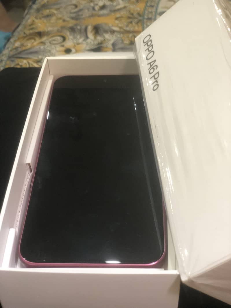 OPPO A6 2