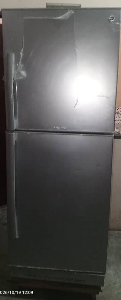 PEL Jumbo Size Fridge - Behtareen Condition - Urgent For Sale