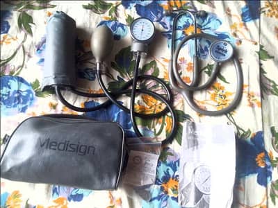 Medisign Manual BP Apparatus with Spirit Stethoscope