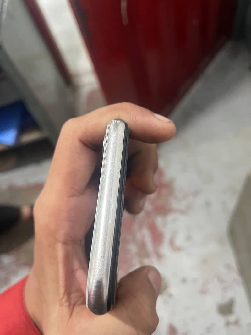 Apple iPhone X 2