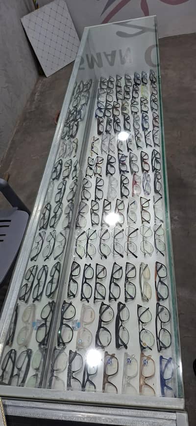display counter showcase