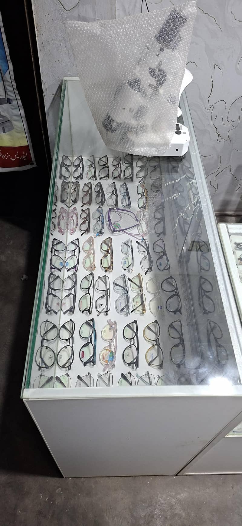 display counter showcase 2