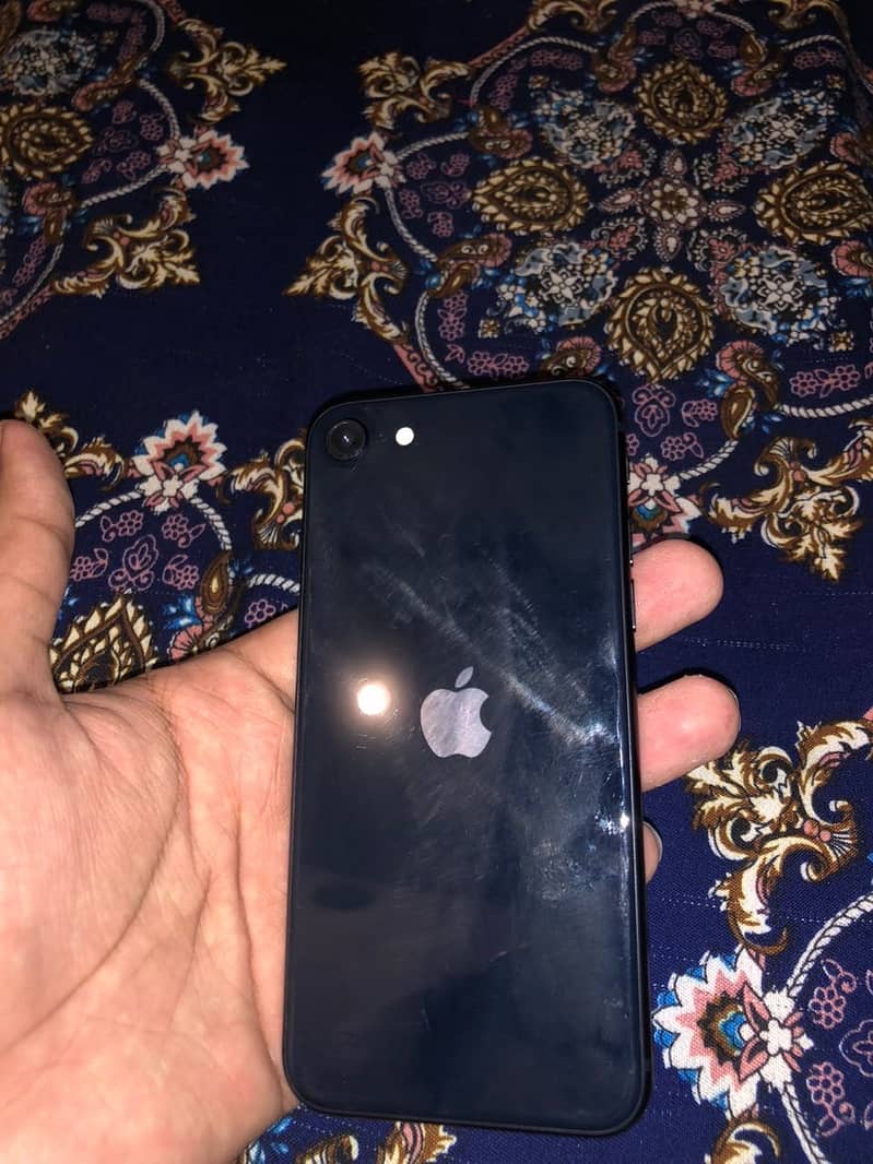 Apple iPhone SE 3