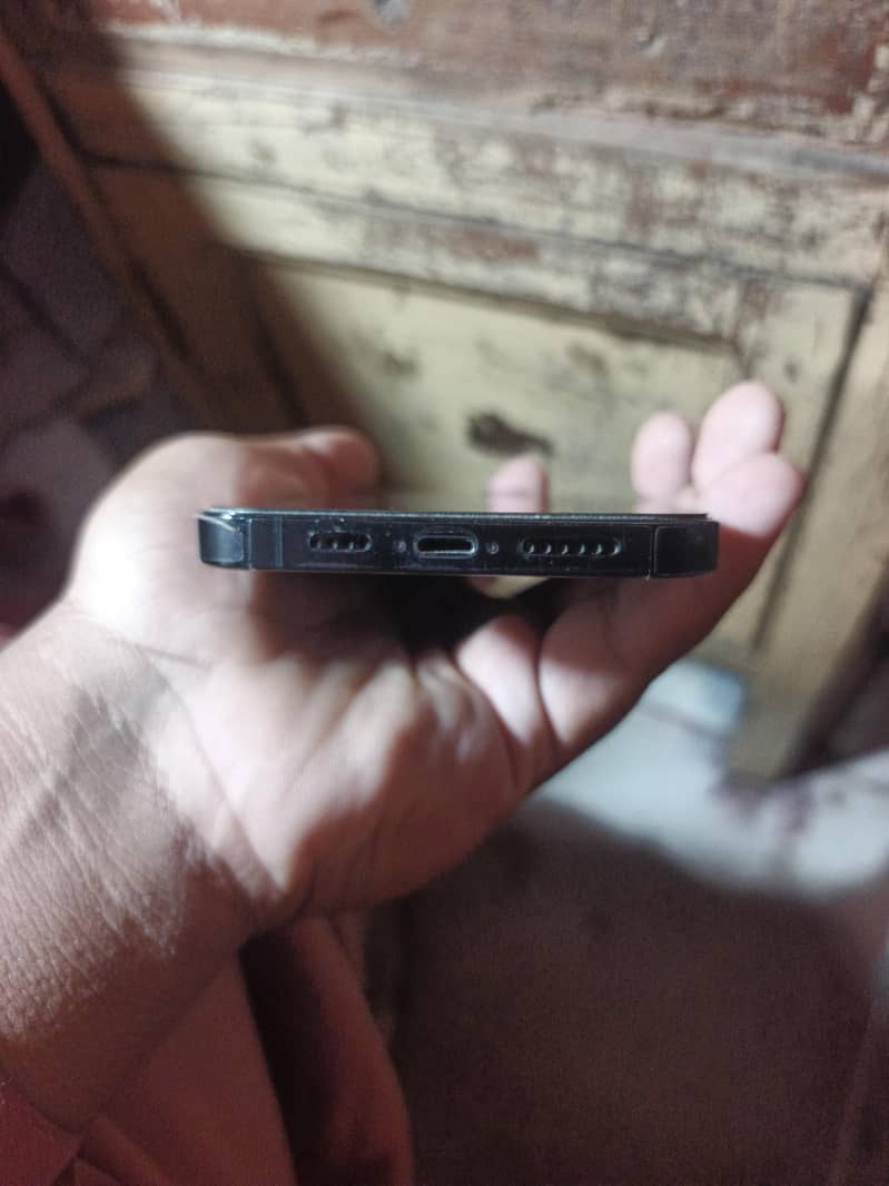 Apple iPhone 14 Pro Max 3