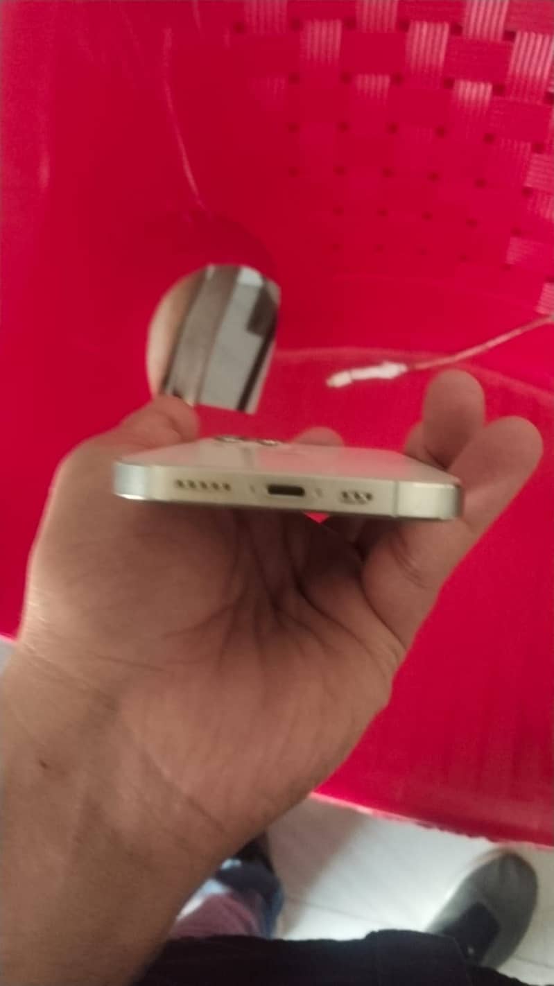 Apple iPhone 12 Pro 3