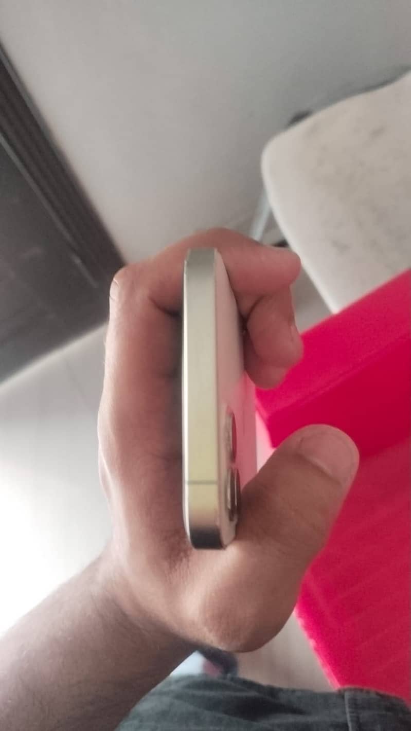 Apple iPhone 12 Pro 4