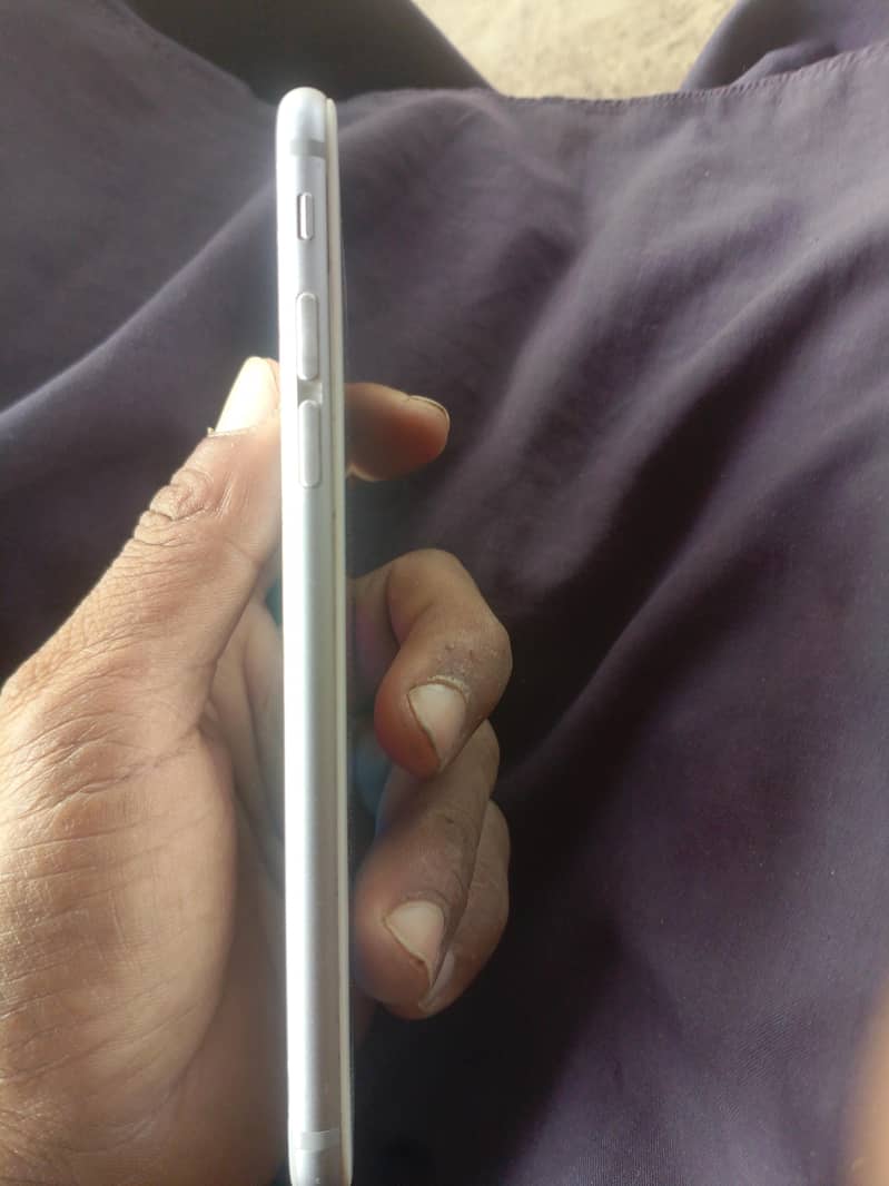 Apple iPhone 6 2