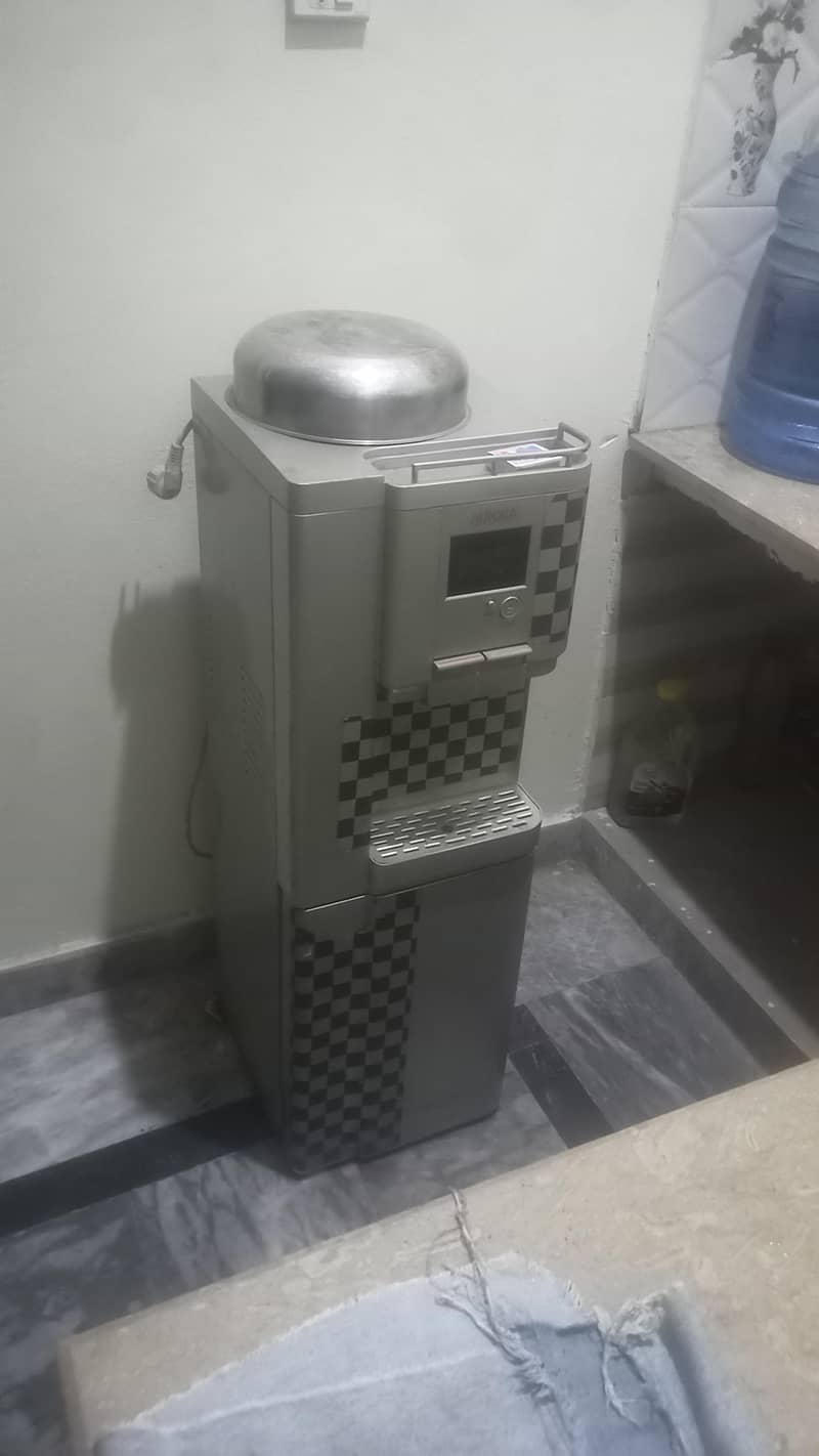 Arurora dispenser 0