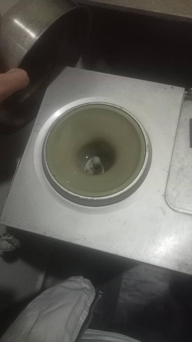 Arurora dispenser 1