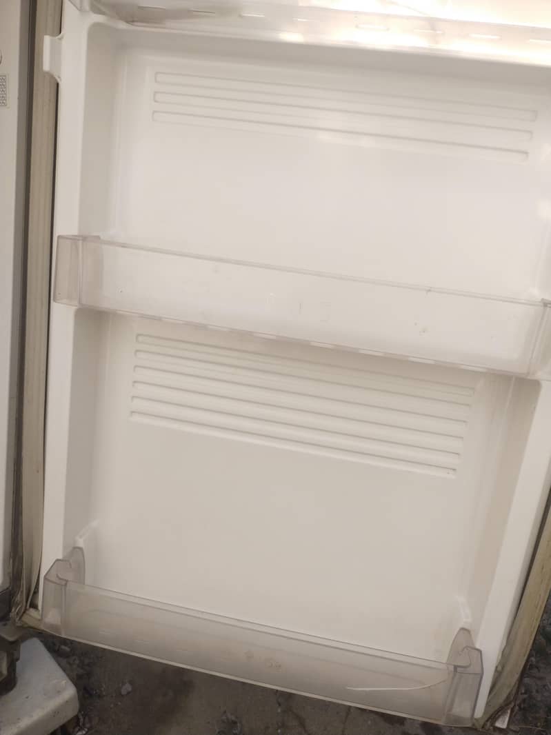 pel Refrigerator 4