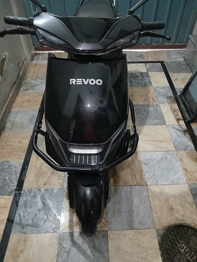 Revoo c32 young for sale