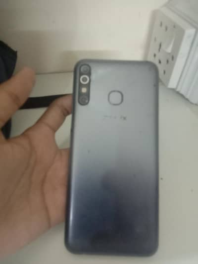 Infinix Hot 8