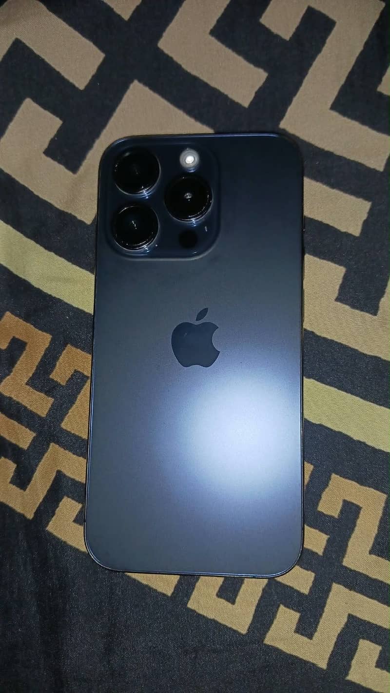 Apple iPhone 15 Pro 6