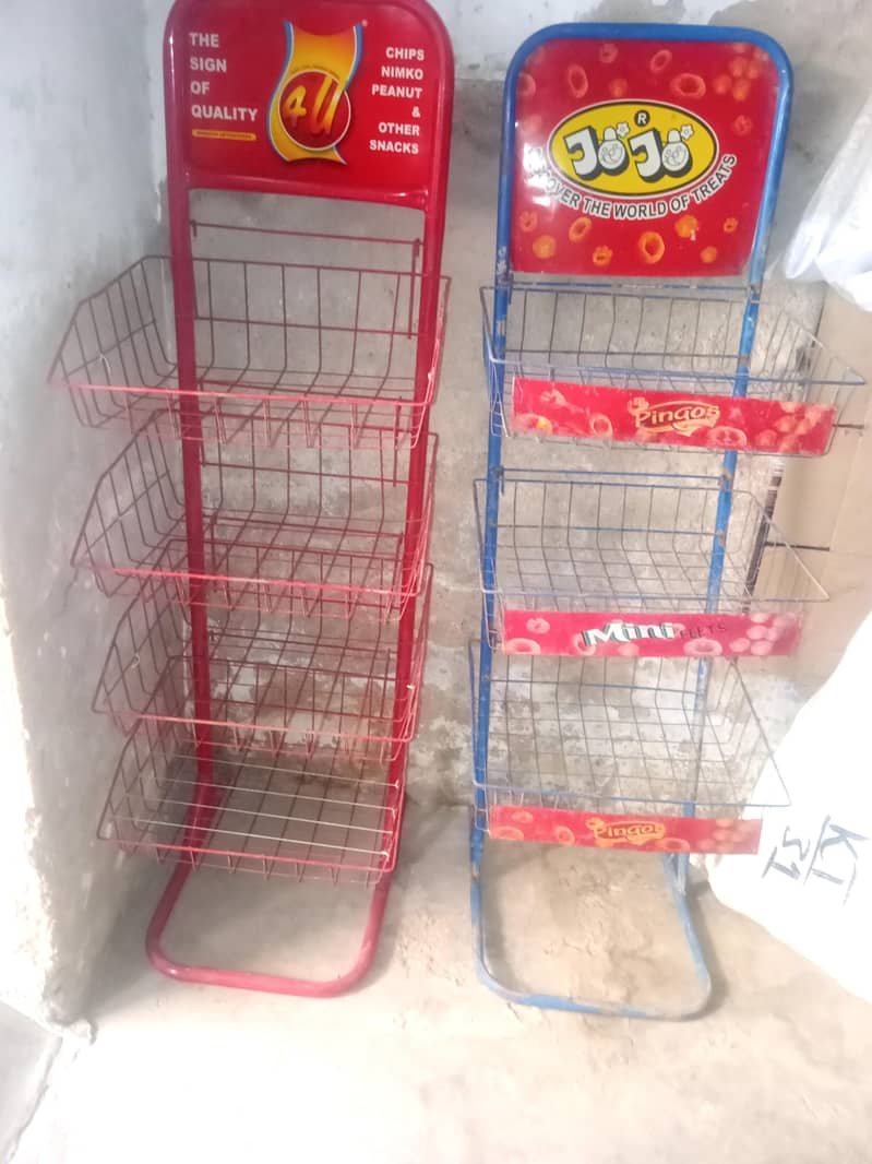 shalve chips stand 3