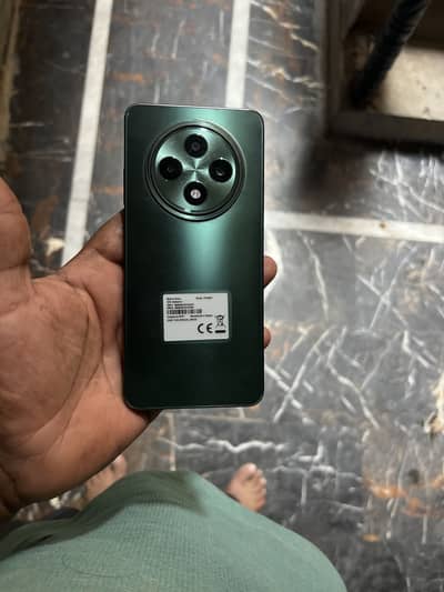 OPPO Reno12 F