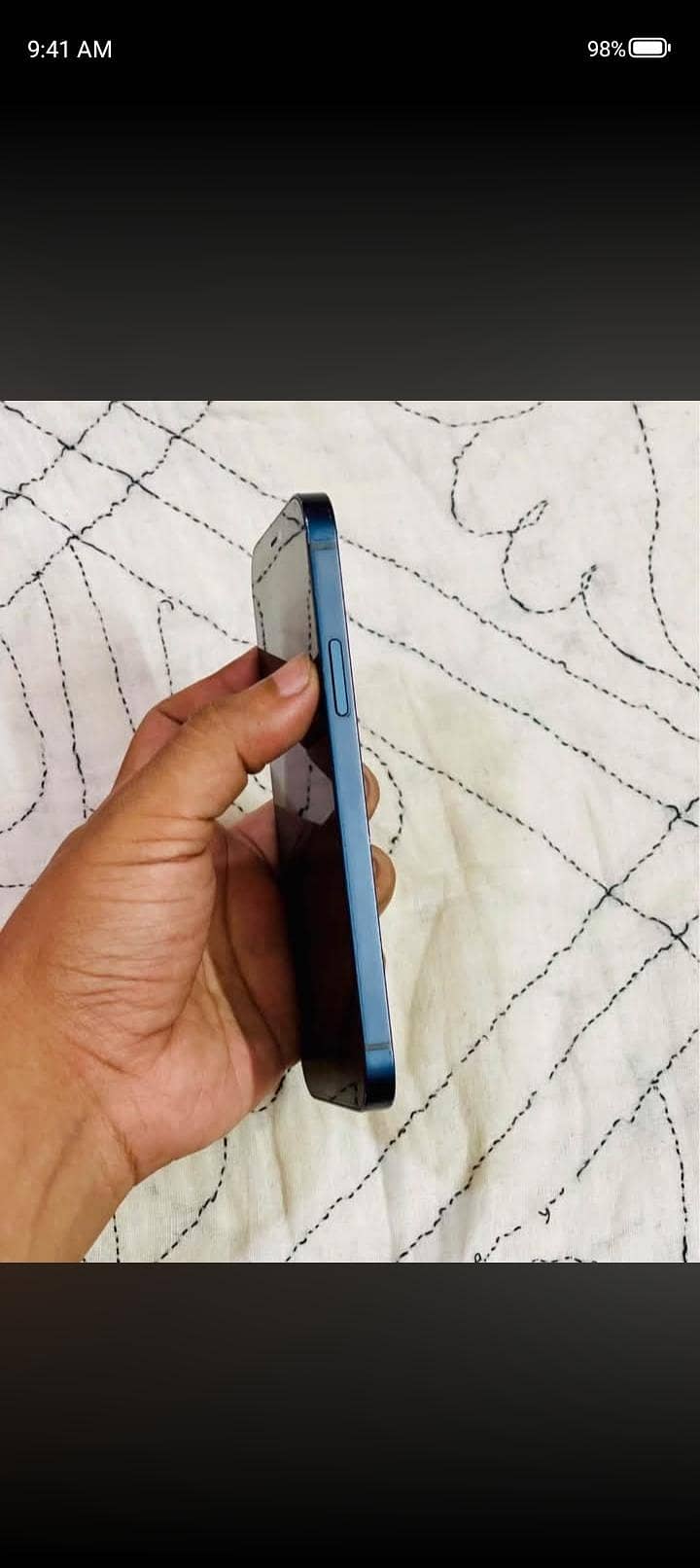 Apple iPhone 12 1
