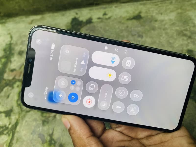 Apple iPhone 11 Pro Max 1