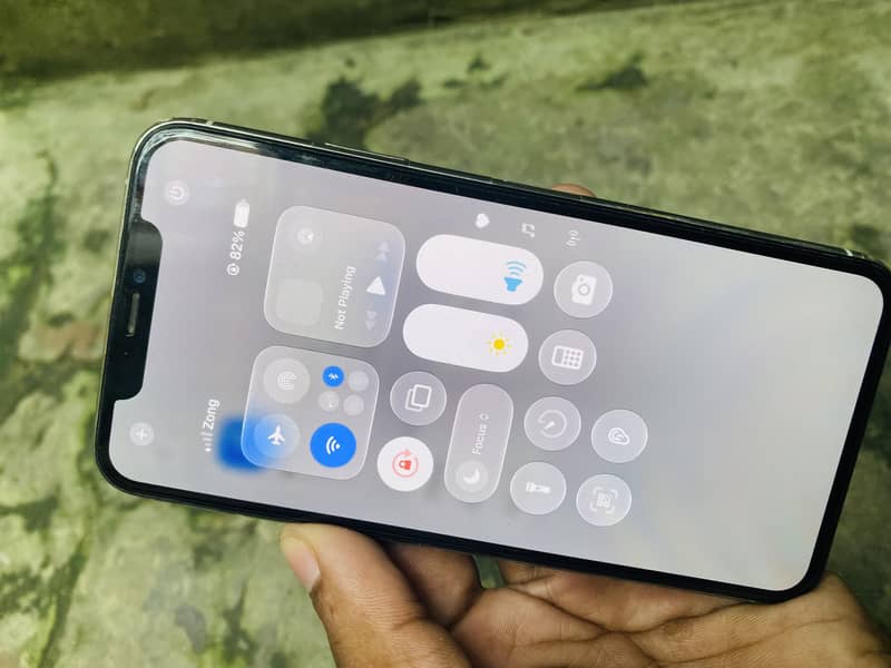Apple iPhone 11 Pro Max 4