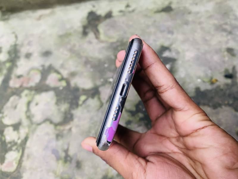 Apple iPhone 11 Pro Max 5