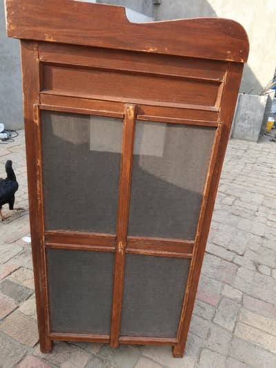 WOODEN CUPBOARDS FOR SALE – REASONABLE PRICES!
