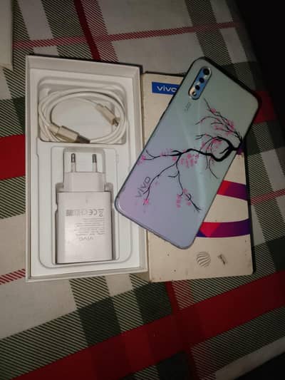 Vivo S1