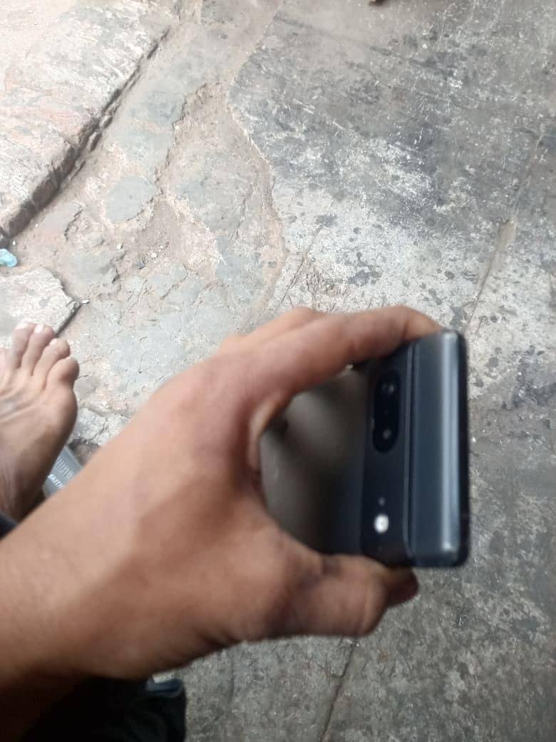 Google Pixel 7 4