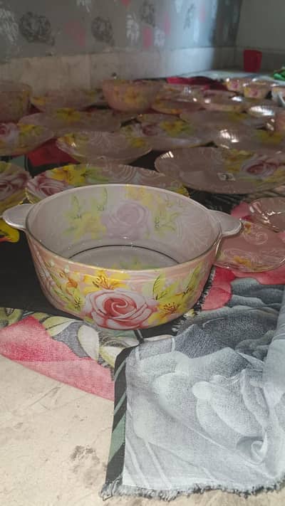 glass dinner set