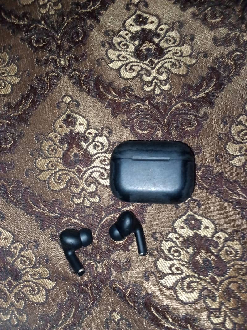 Air buds 1