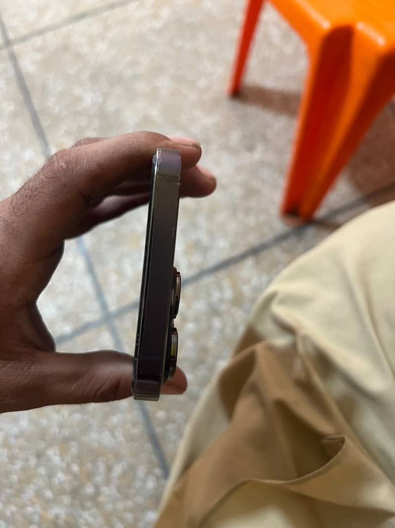 Apple iPhone 14 Pro Max 3