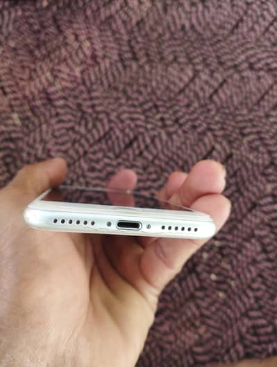 Apple iPhone 8