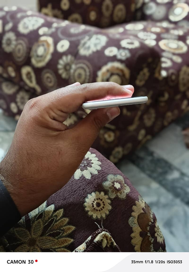 Apple iPhone SE Approved 2