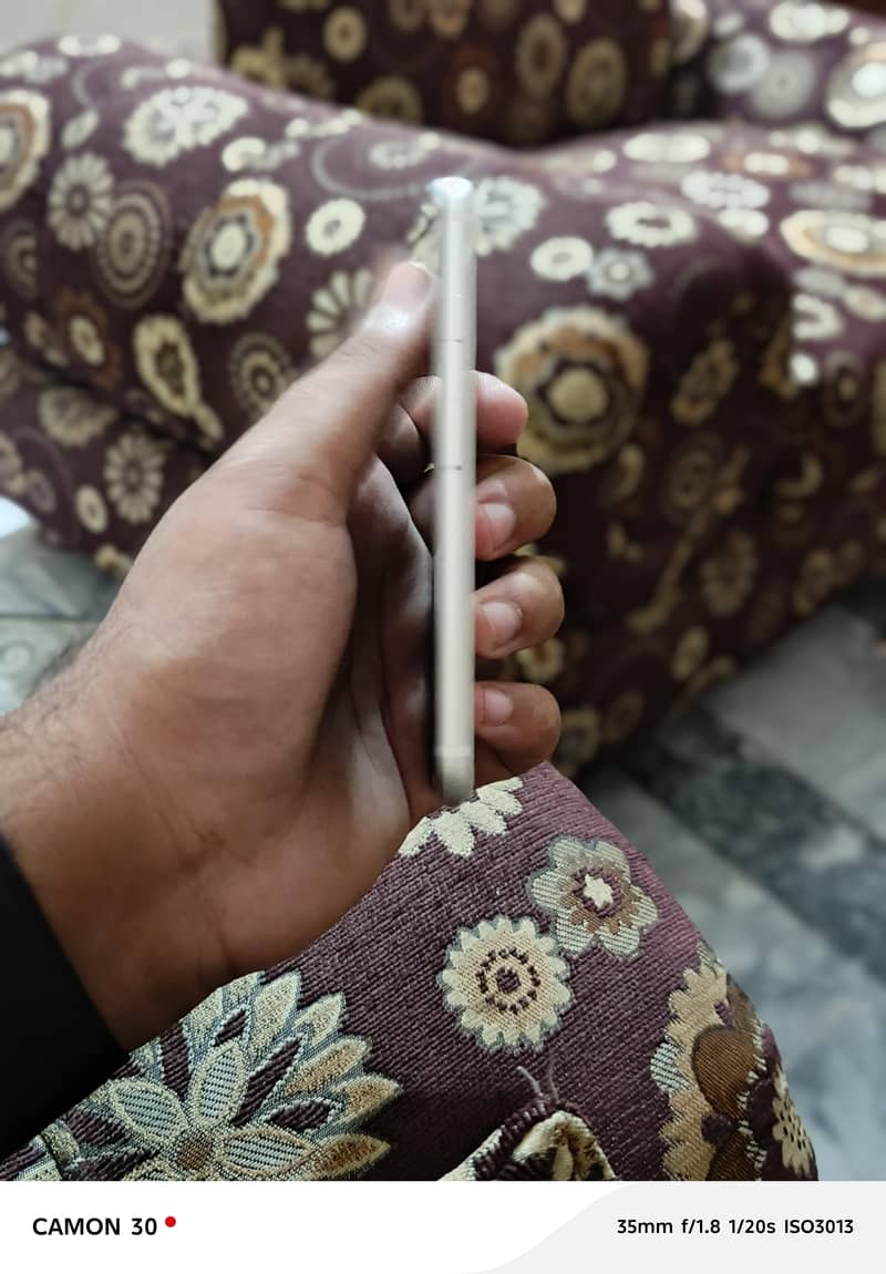 Apple iPhone SE Approved 3