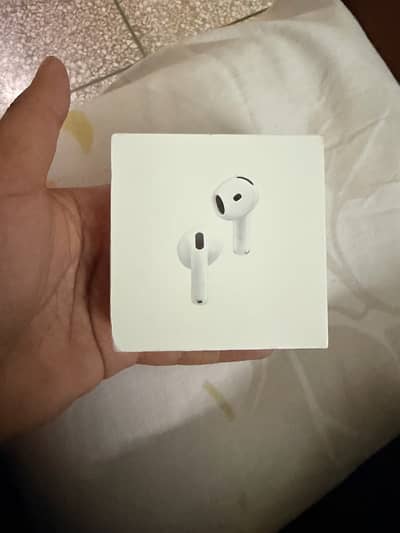 Airpods 5 with wireless charging