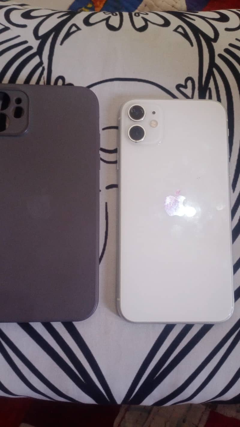 Apple iPhone 11 2