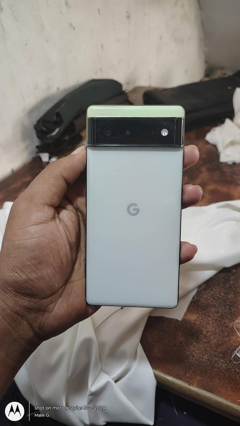 Google Pixel 6 0