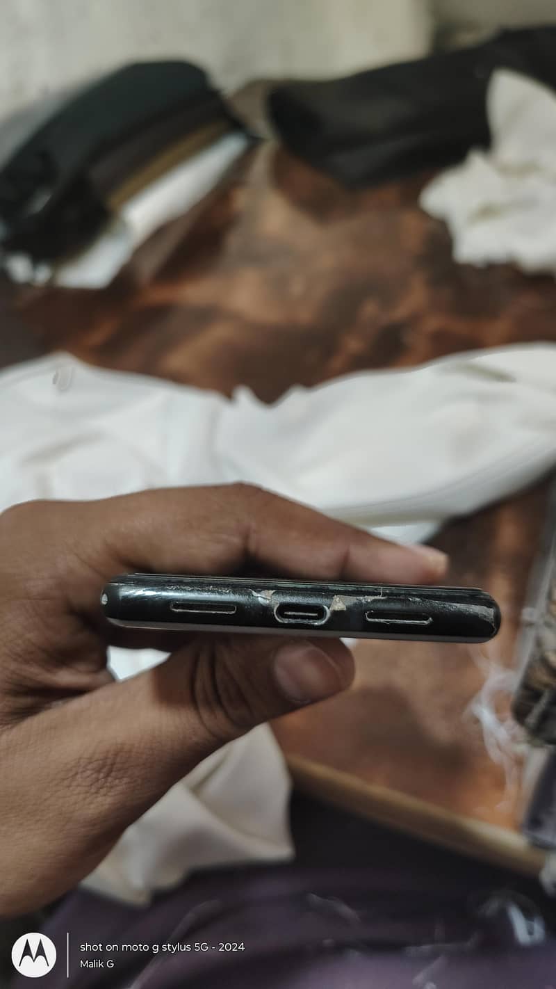 Google Pixel 6 4
