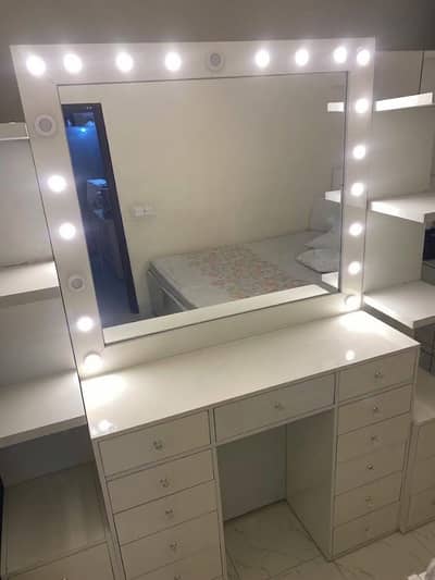 Jumbo Vanity Dressing Table with Lights for Sale!