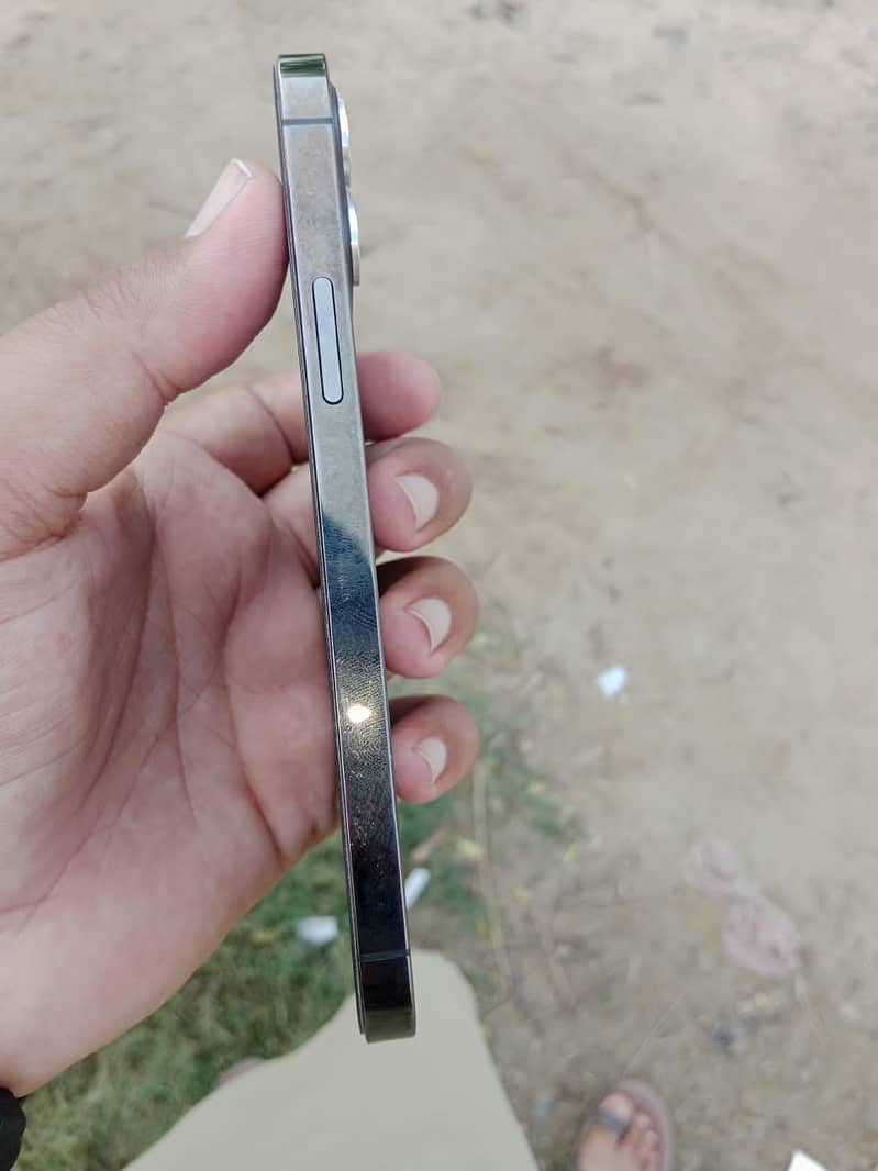 Apple iPhone 12 Pro 0