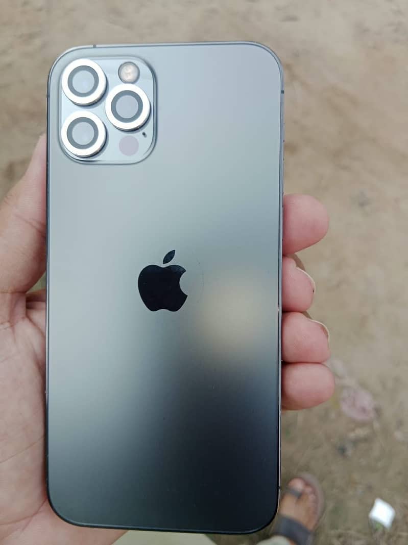 Apple iPhone 12 Pro 1